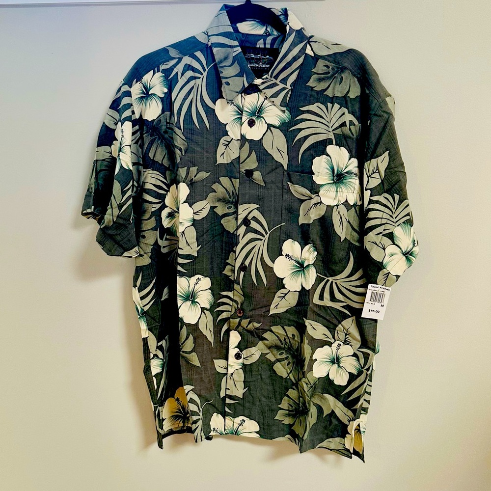 Hawaiian Reserve Collection Island Attitude Aloha Shirt Size M 100% Silk NWT